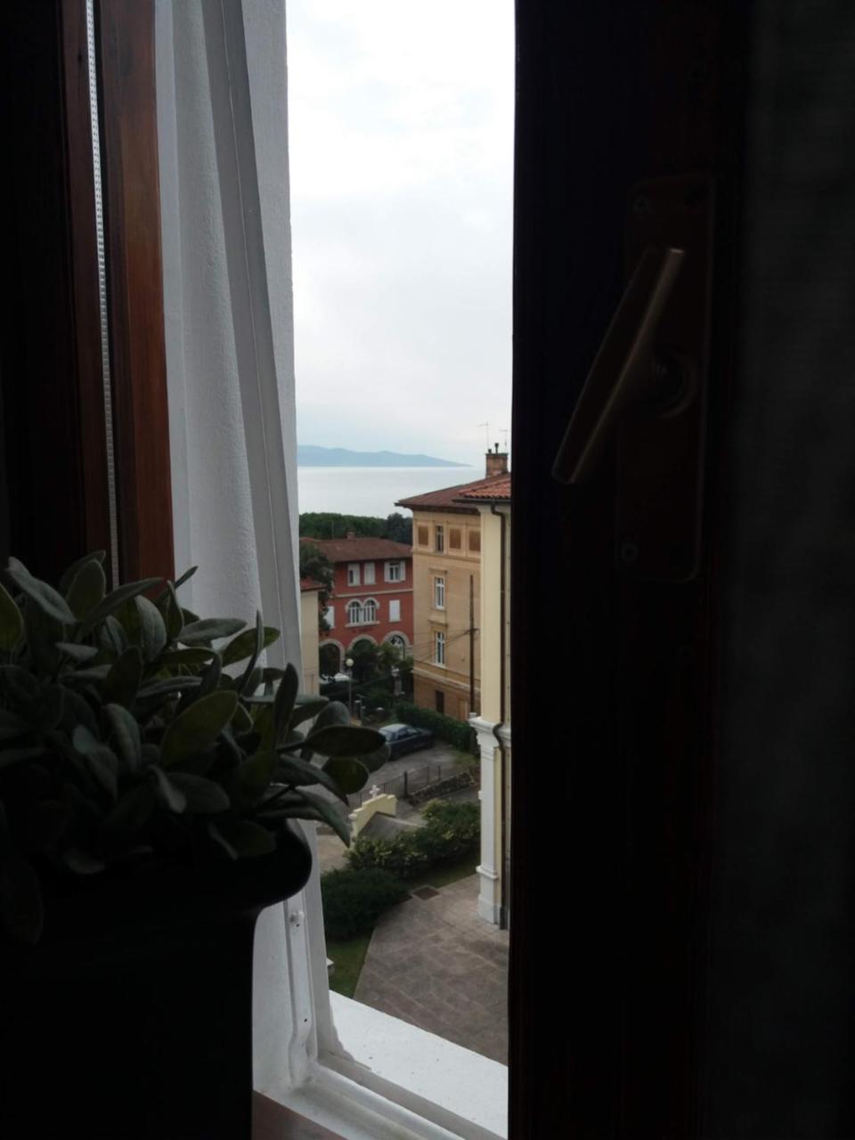 Apt Tennis Prime Location, Parking, Near Beach, Self Check-In Apartment Opatija Luaran gambar